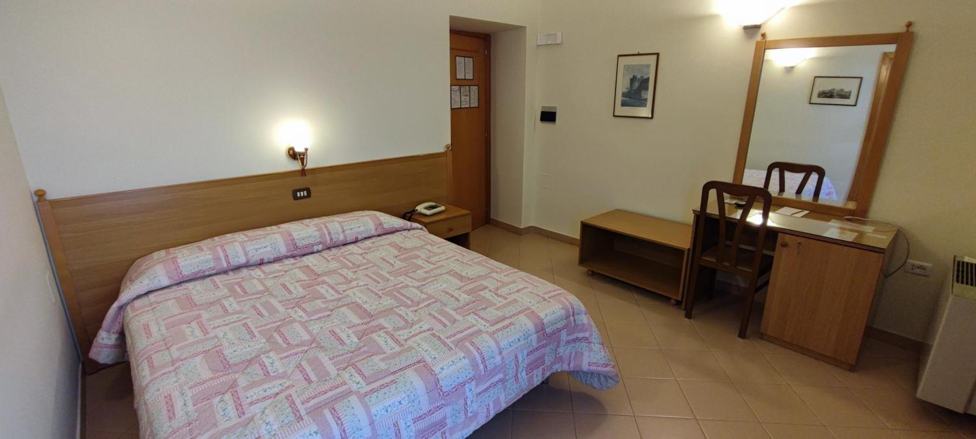 Hotel Castello Mesagne Luaran gambar