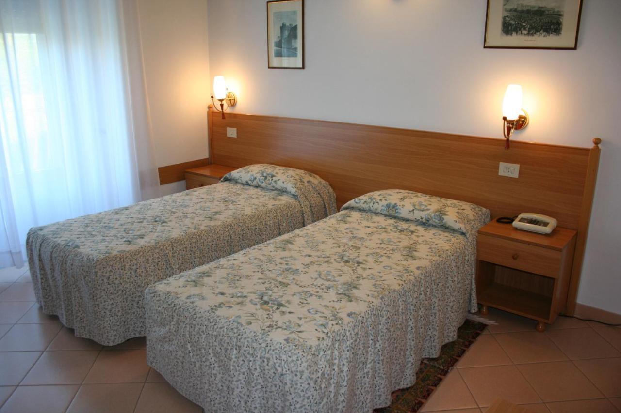 Hotel Castello Mesagne Bilik gambar