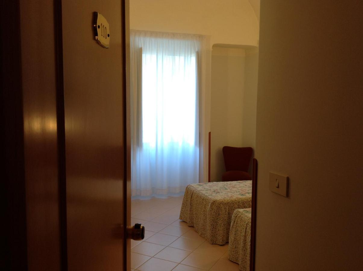 Hotel Castello Mesagne Bilik gambar
