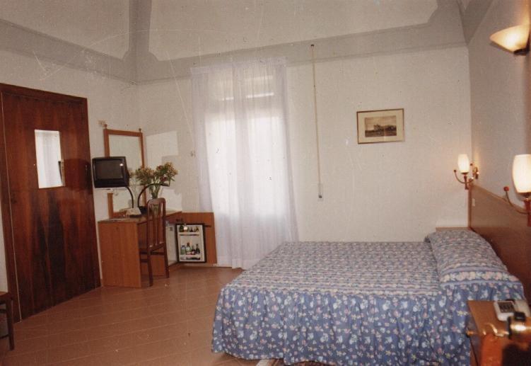 Hotel Castello Mesagne Luaran gambar