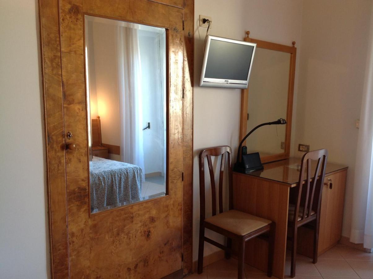 Hotel Castello Mesagne Bilik gambar