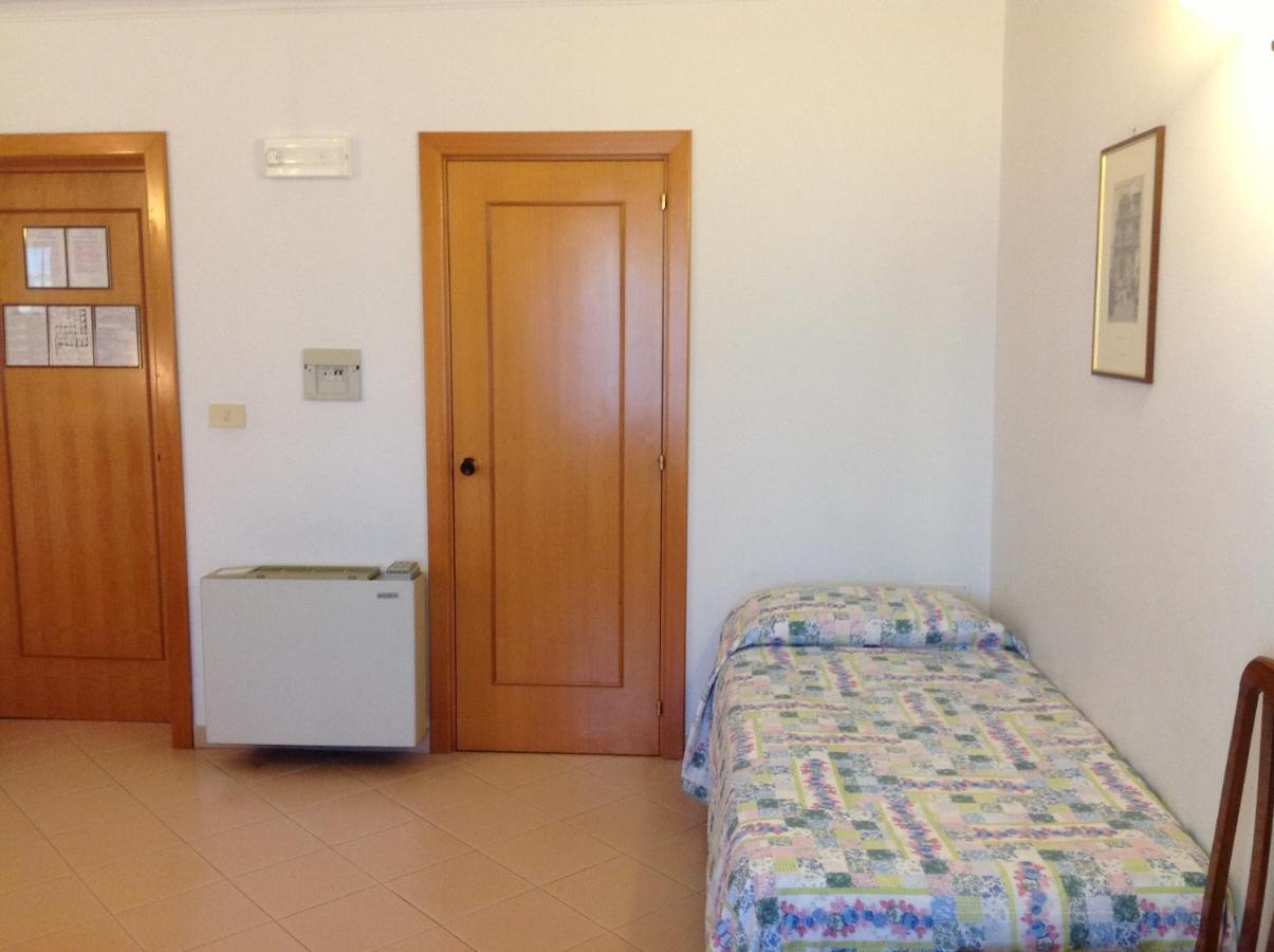 Hotel Castello Mesagne Bilik gambar