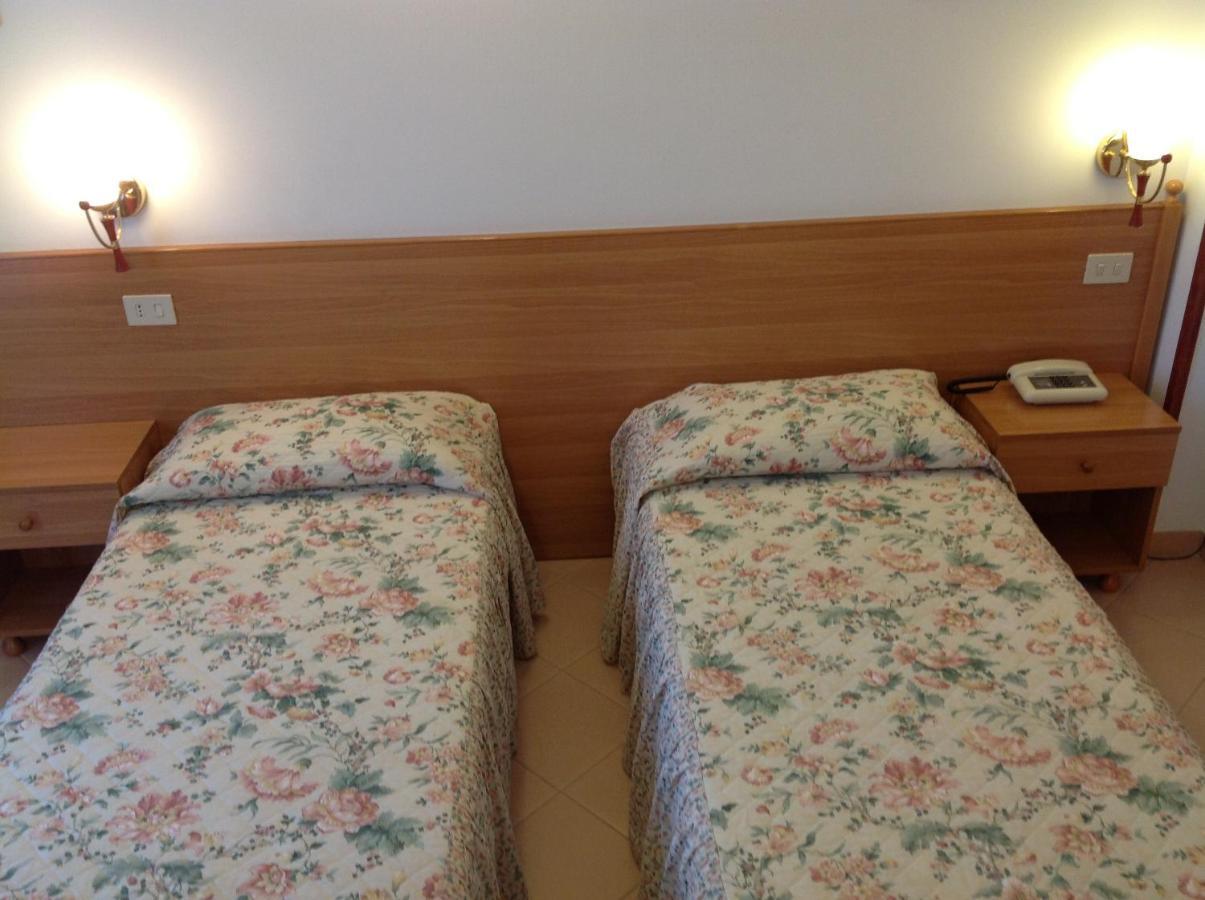 Hotel Castello Mesagne Bilik gambar