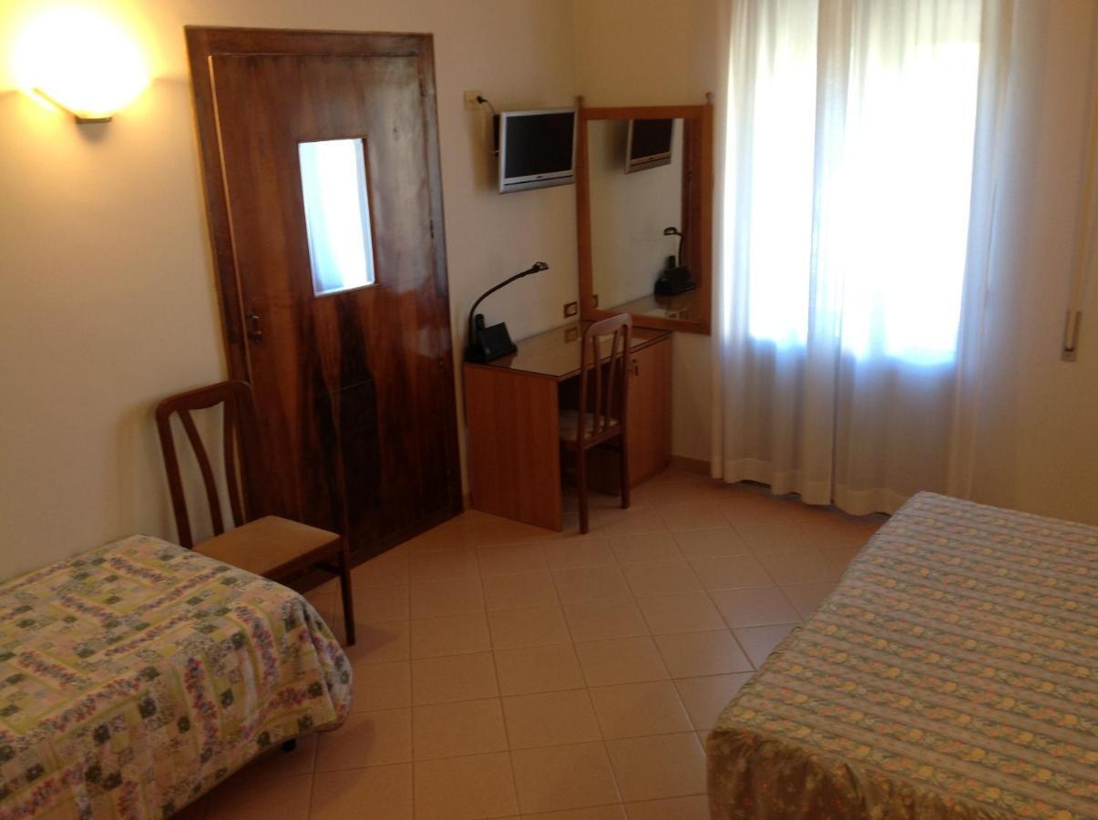 Hotel Castello Mesagne Bilik gambar