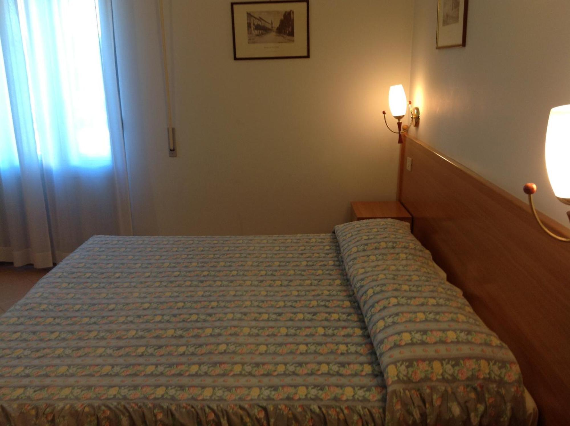 Hotel Castello Mesagne Luaran gambar
