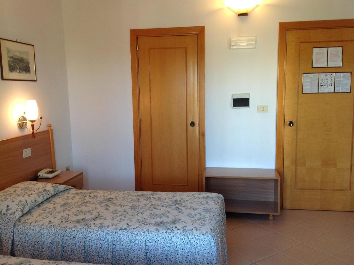 Hotel Castello Mesagne Bilik gambar